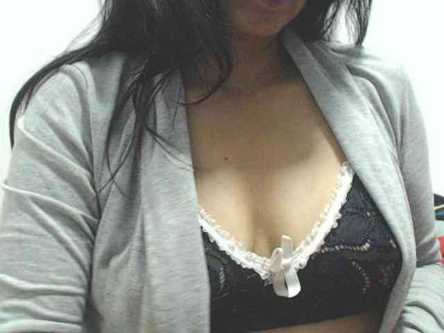 KATYY-HOTTT webcam