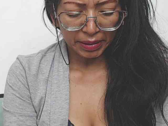 KATYY-HOTTT webcam