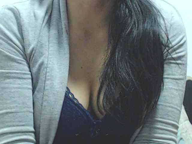 KATYY-HOTTT webcam
