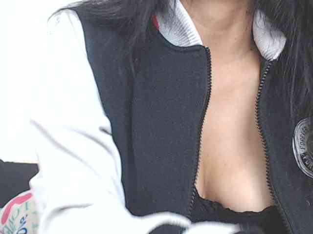 KATYY-HOTTT webcam
