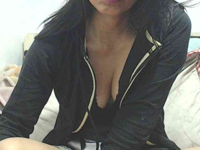 KATYY-HOTTT webcam