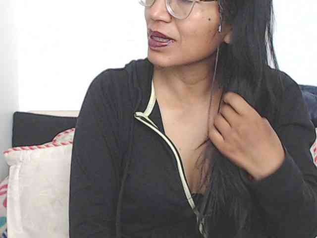 KATYY-HOTTT webcam