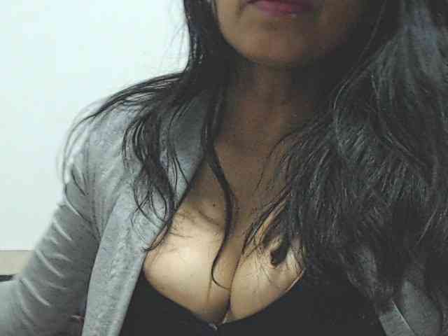 KATYY-HOTTT webcam