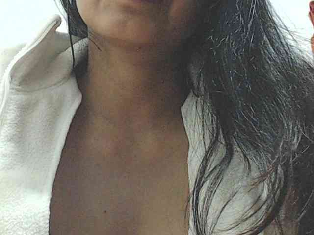 KATYY-HOTTT webcam