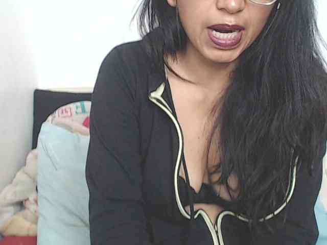 KATYY-HOTTT webcam
