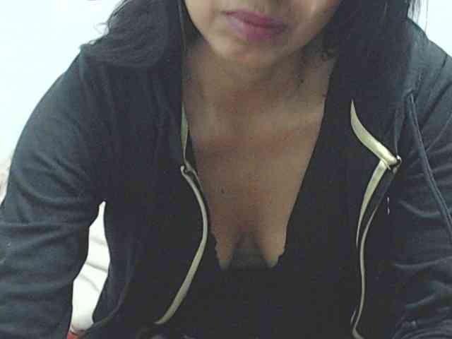 KATYY-HOTTT webcam