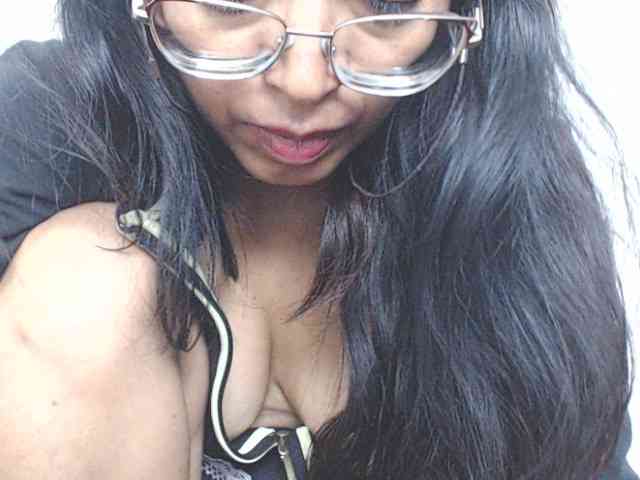 KATYY-HOTTT webcam