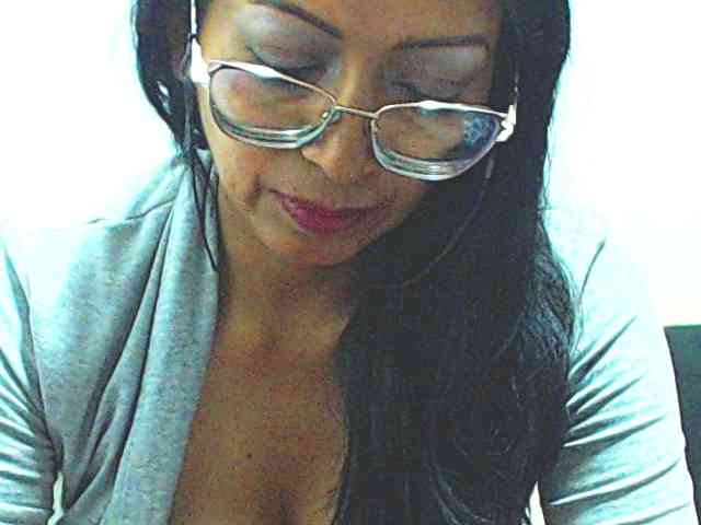KATYY-HOTTT webcam