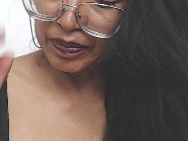 KATYY-HOTTT webcam