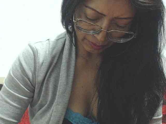 KATYY-HOTTT webcam
