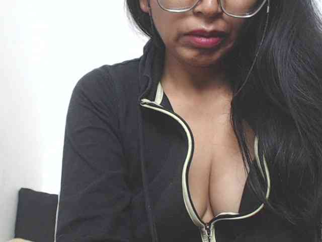 KATYY-HOTTT webcam