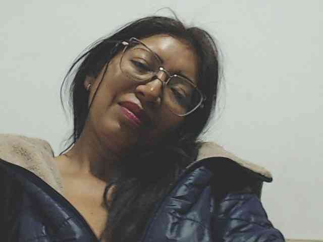 KATYY-HOTTT webcam