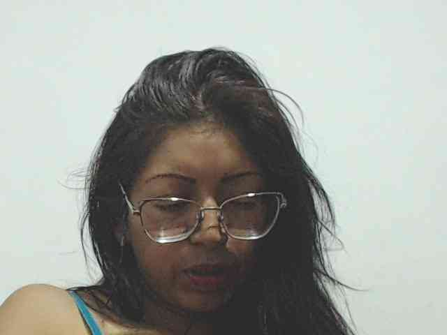 KATYY-HOTTT webcam