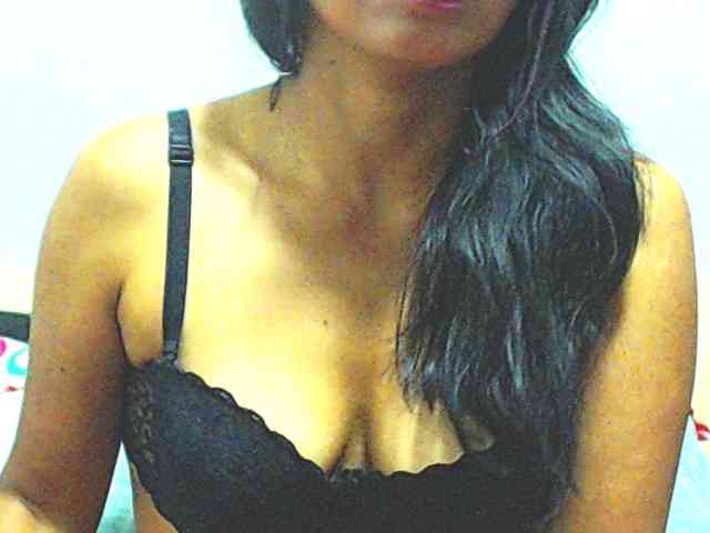 KATYY-HOTTT webcam