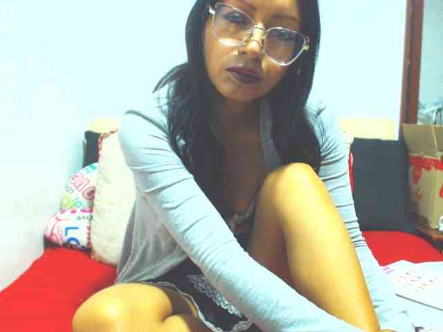KATYY-HOTTT webcam