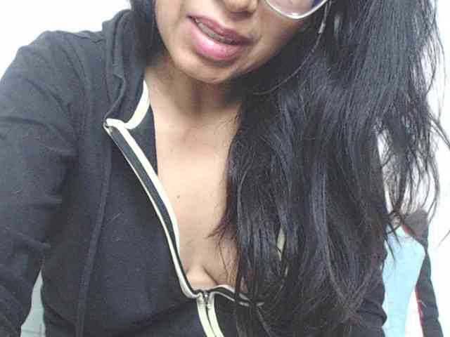 KATYY-HOTTT webcam