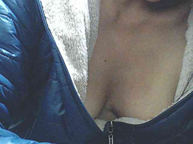 KATYY-HOTTT webcam