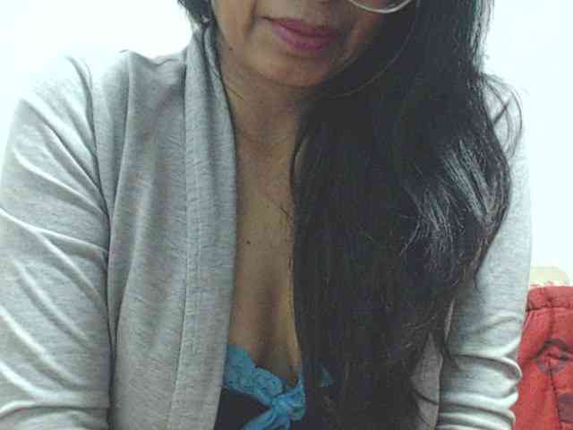 KATYY-HOTTT webcam