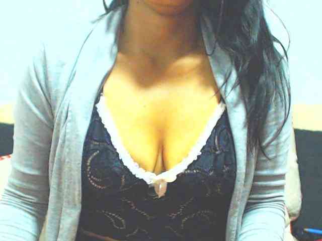 KATYY-HOTTT webcam