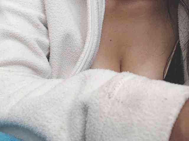 KATYY-HOTTT webcam