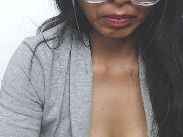 KATYY-HOTTT webcam