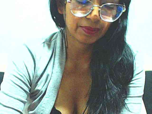 KATYY-HOTTT webcam