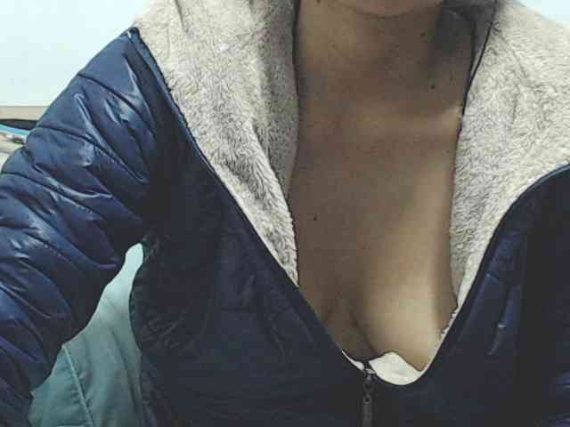 KATYY-HOTTT webcam