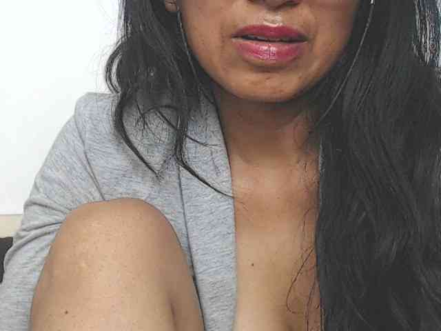 KATYY-HOTTT webcam