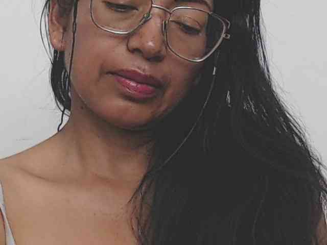 HOTTTSKIN Live Webcam on BongaCams