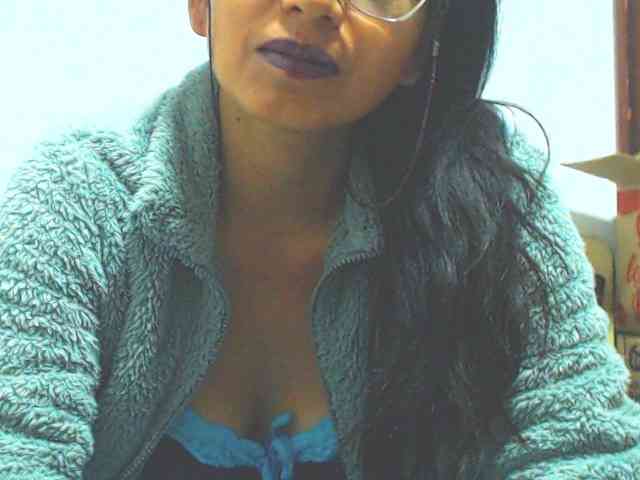 KATYY-HOTTT webcam