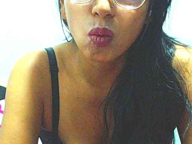 KATYY-HOTTT webcam