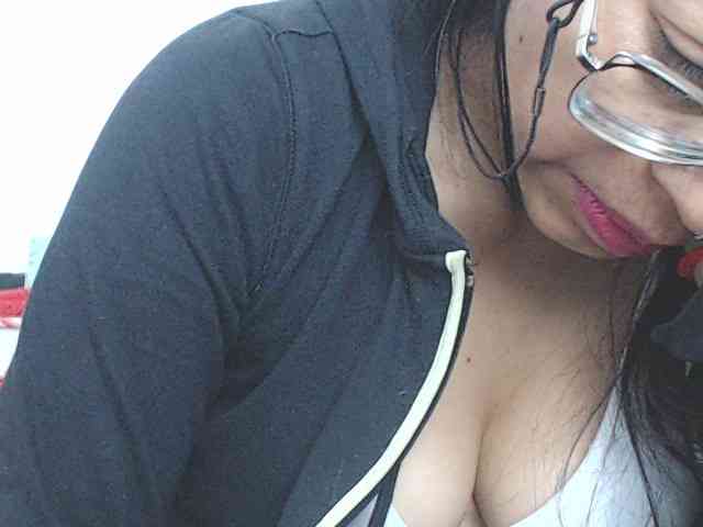 KATYY-HOTTT webcam