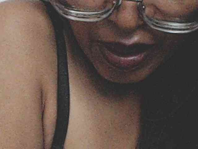 KATYY-HOTTT webcam