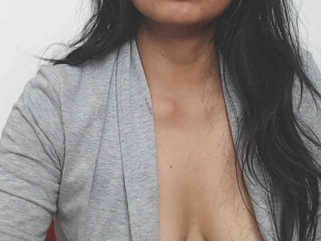 KATYY-HOTTT webcam