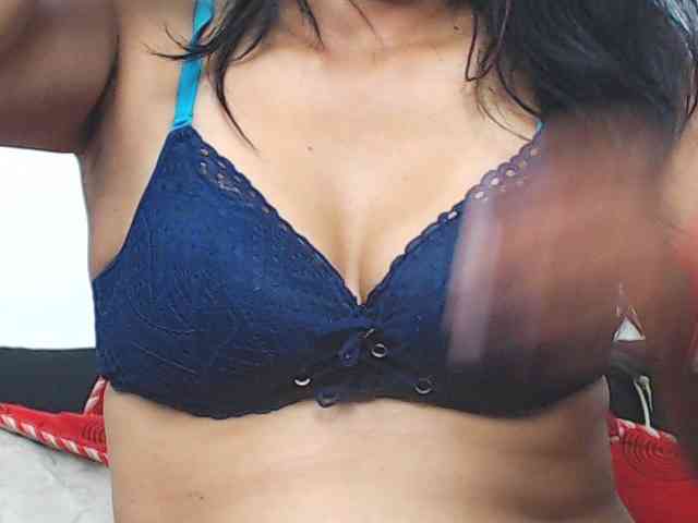 KATYY-HOTTT webcam