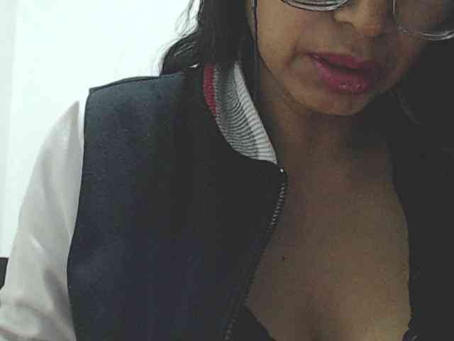 KATYY-HOTTT webcam