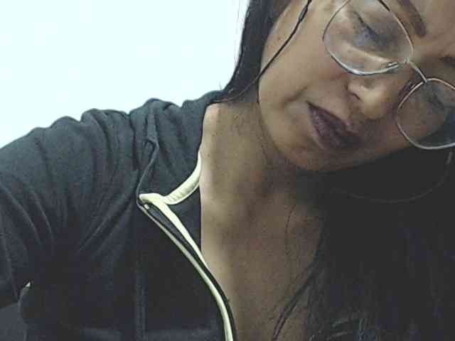 KATYY-HOTTT webcam