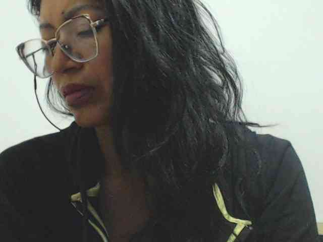 KATYY-HOTTT webcam