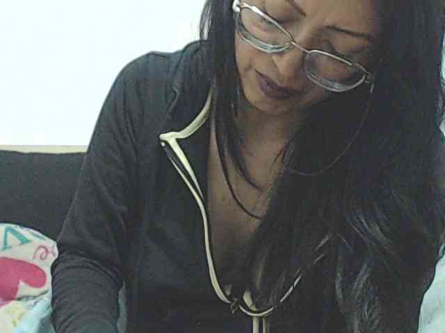 KATYY-HOTTT webcam