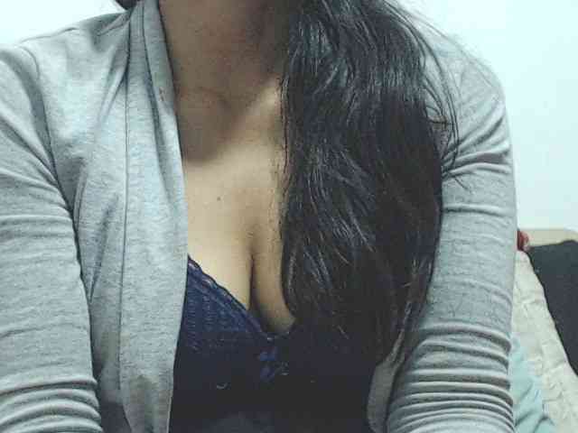 KATYY-HOTTT webcam