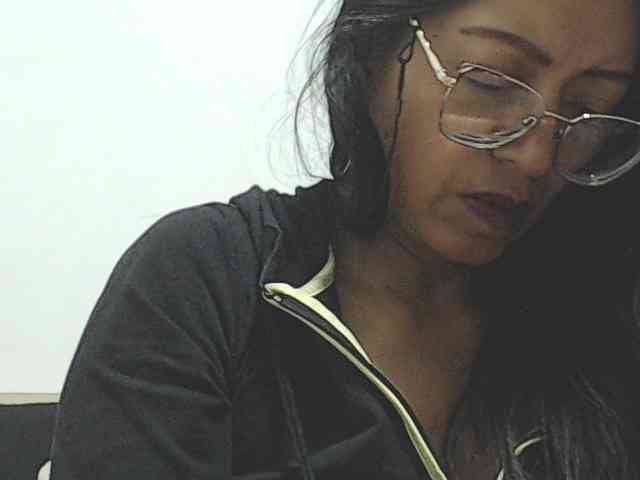 KATYY-HOTTT webcam