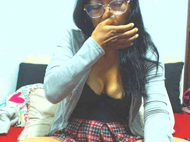 KATYY-HOTTT webcam