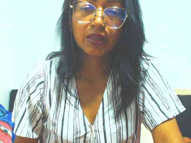 KATYY-HOTTT webcam