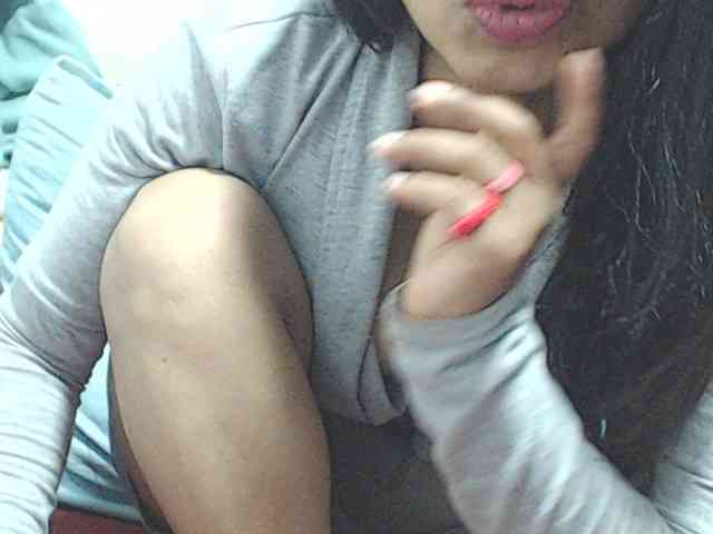 KATYY-HOTTT webcam