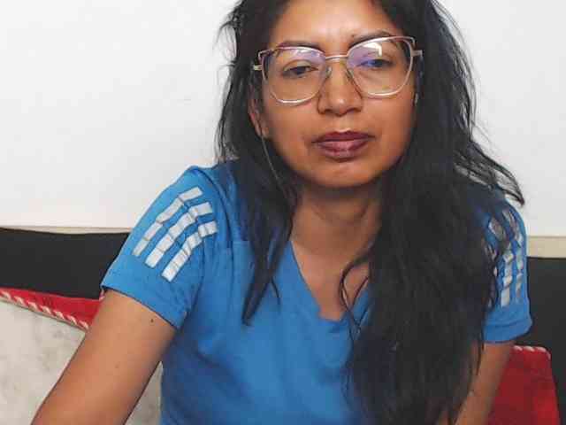 KATYY-HOTTT webcam