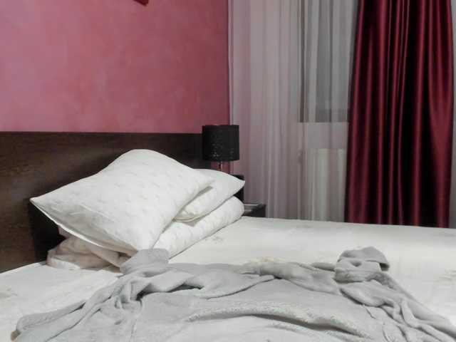 AngelNicolle, en directo ahora en BongaCams