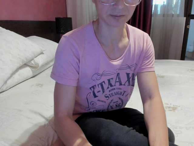 AngelNicolle live cam on BongaCams