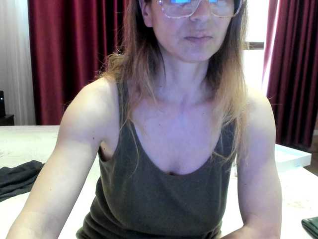 AngelNicolle's BongaCams show and profile