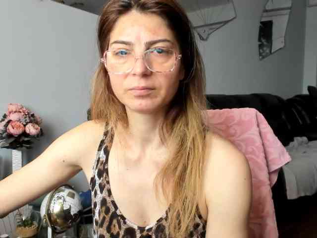 AngelNicolle AngelNicolle