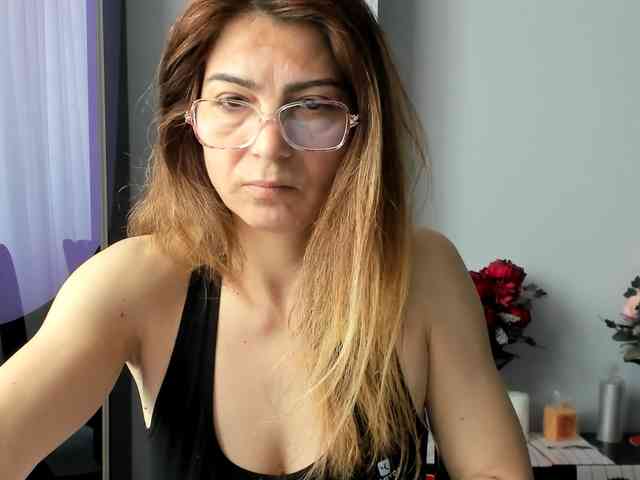 AngelNicolle AngelNicolle